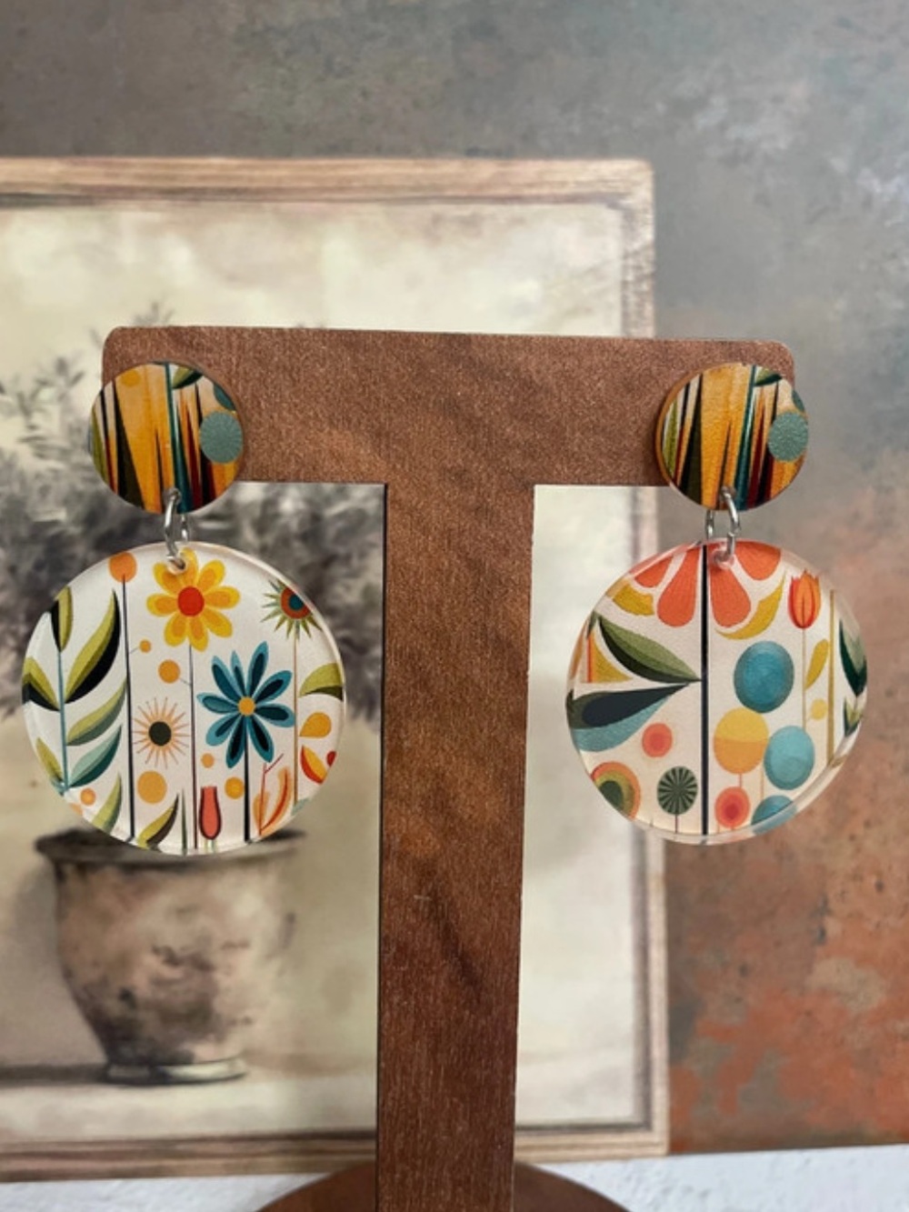 Brand new Retro Floral Drop Earrings in Multicolor - Unbranded